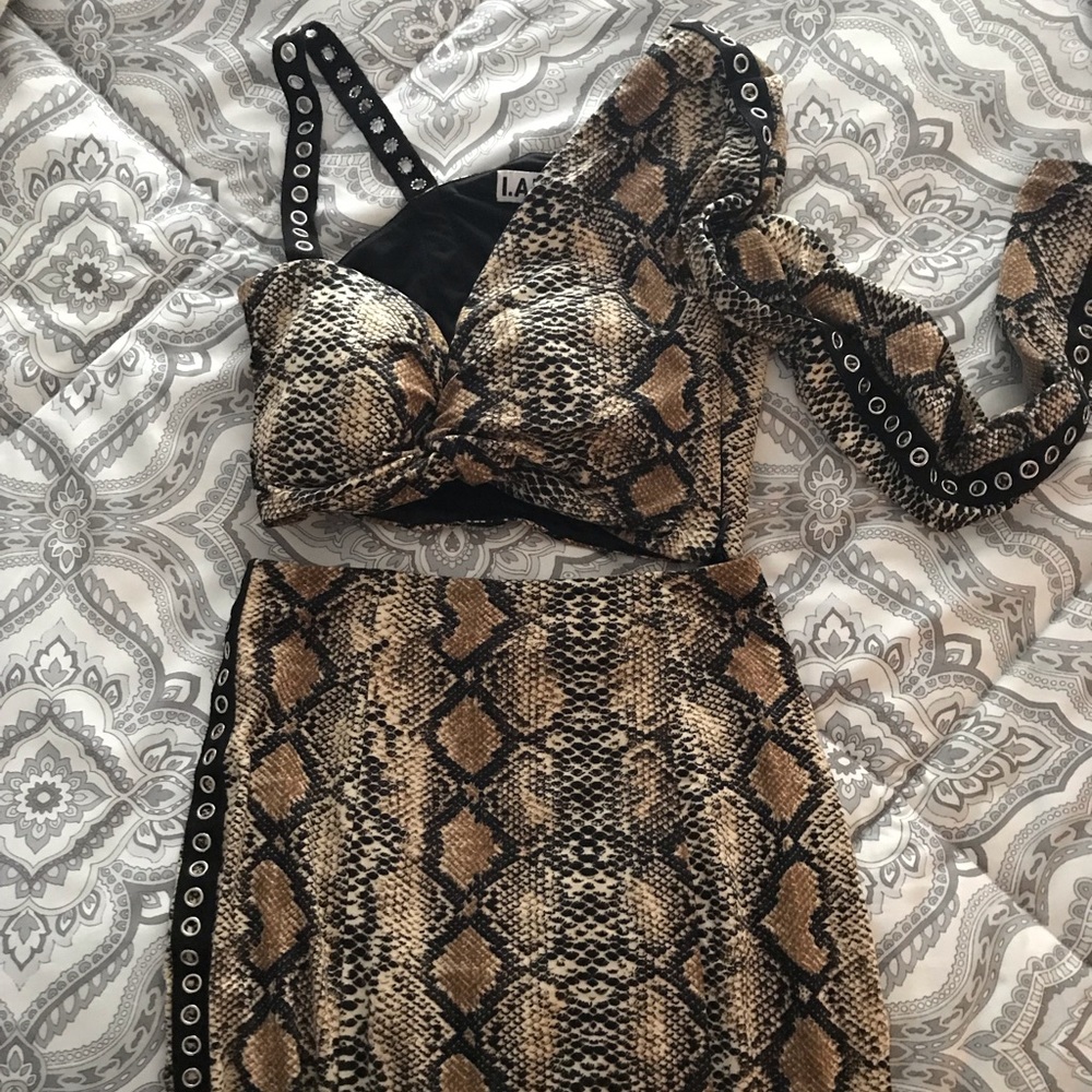skirt and top set